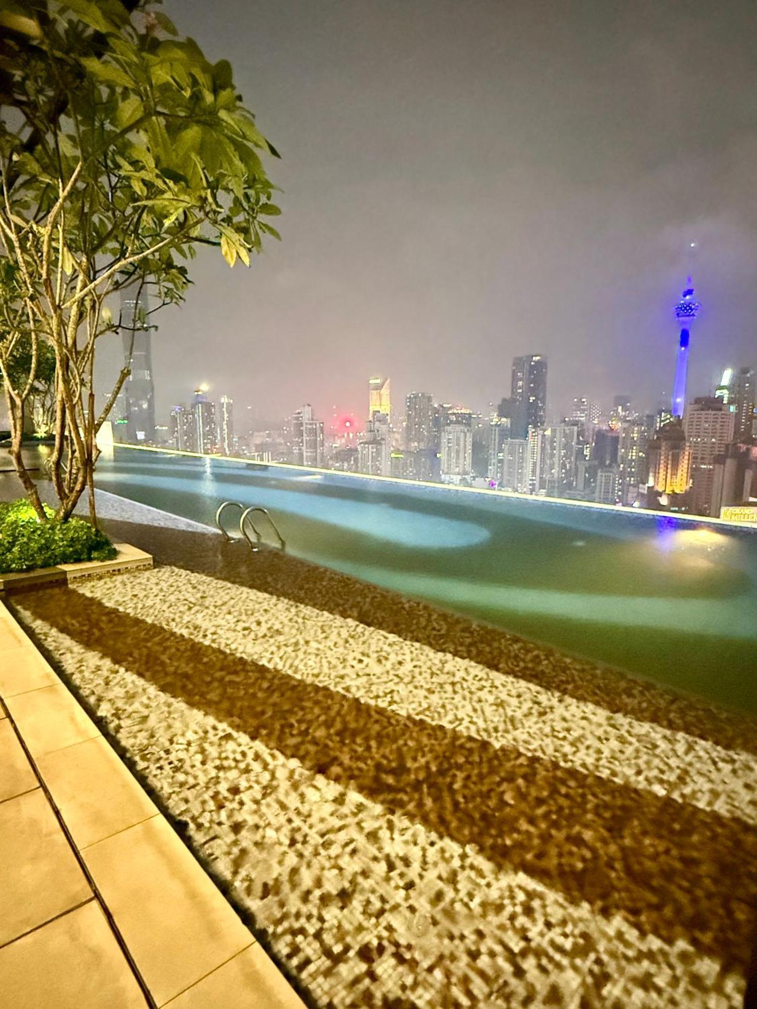 Апартаменти Maxx Royal Axon Bukit Bintang Куала-Лумпур Екстер'єр фото